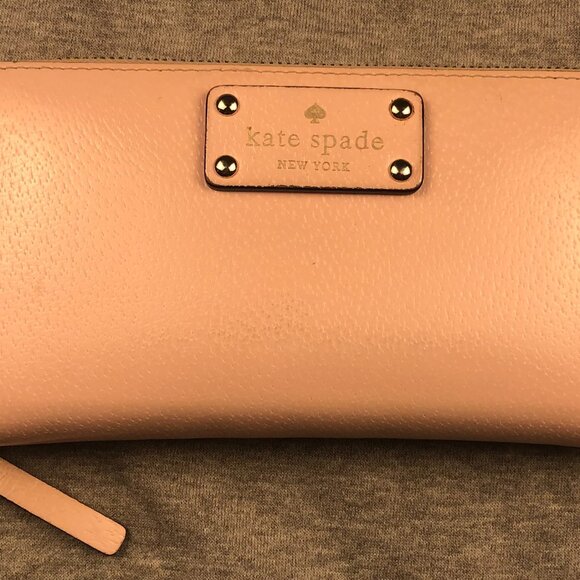 Kate Spade Blush Pink Wallet - Picture 4 of 10